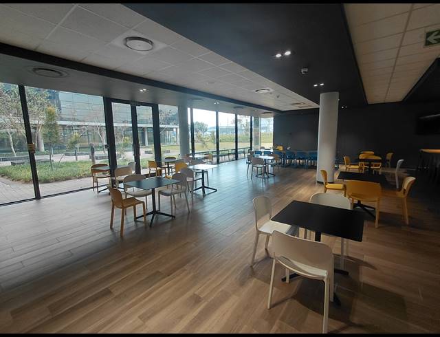 2,495M² OFFICE TO LET IN NOORDWYK